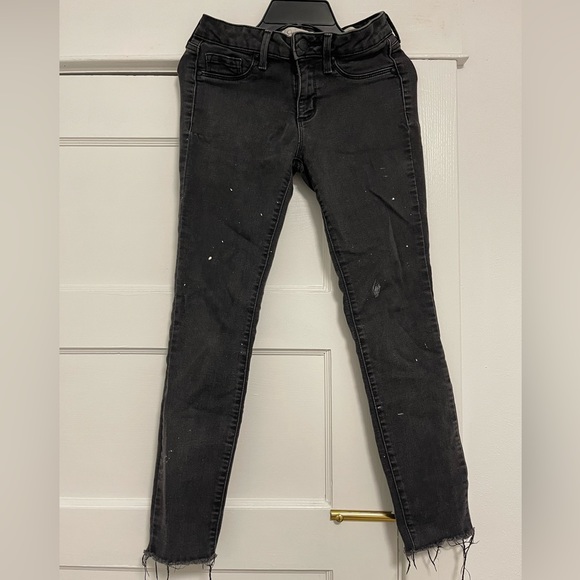 EUC Women’s Size 25 Jessica Simpson Kiss Me Super Skinny Jeans With Fringed Legs - Picture 1 of 12